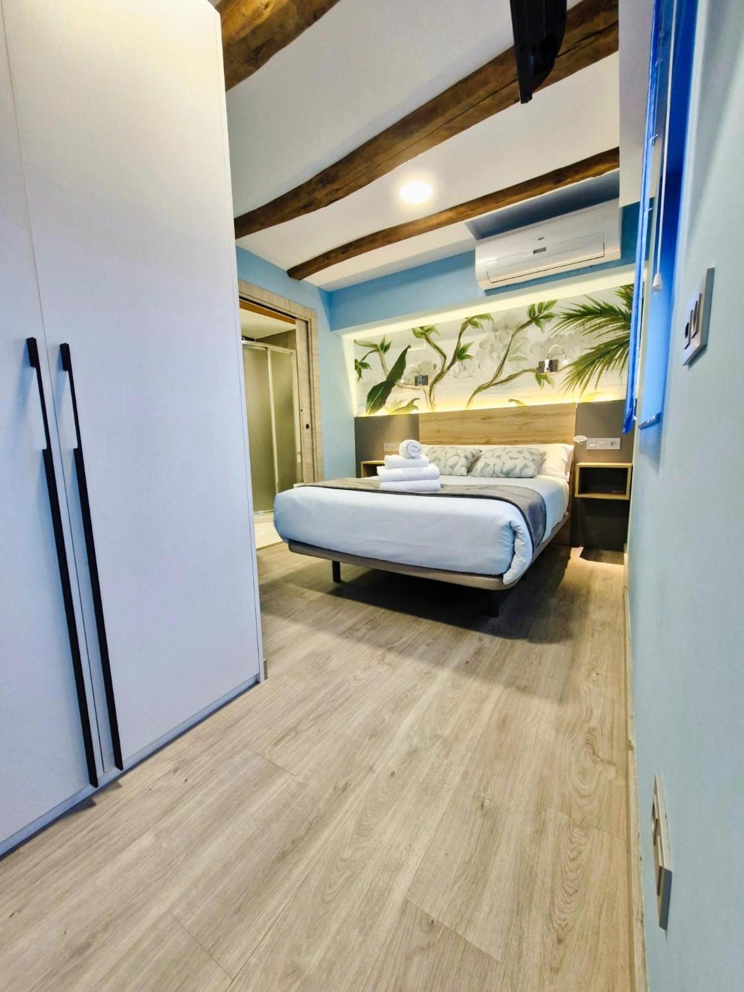 Feeling Home - Suites&Rooms Леон Екстериор снимка