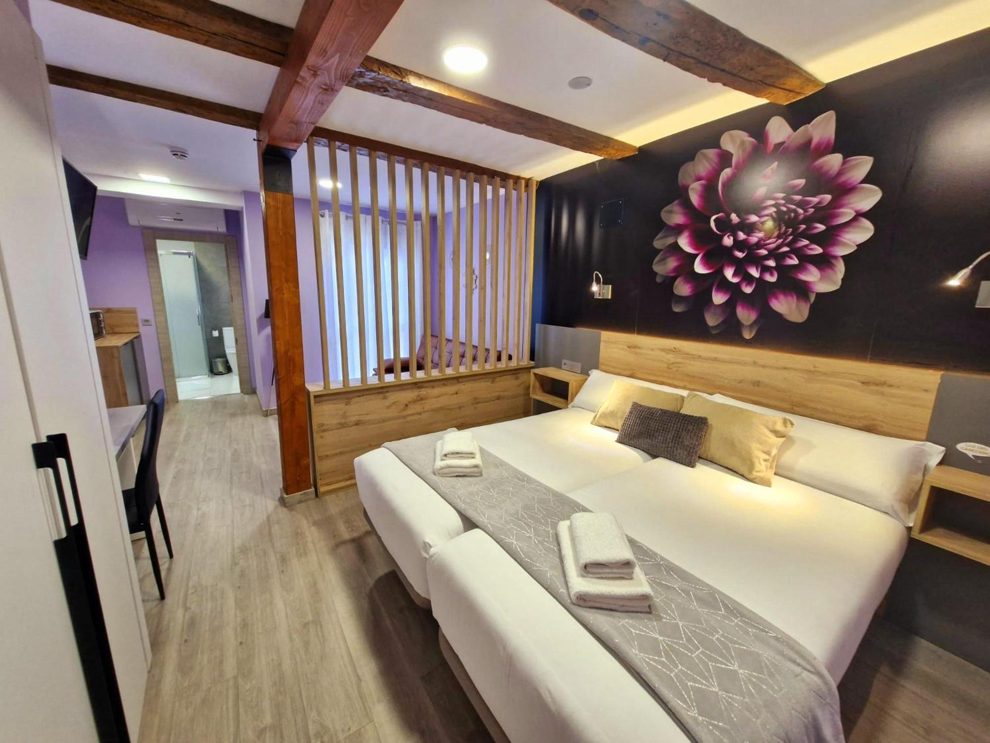 Feeling Home - Suites&Rooms Леон Екстериор снимка