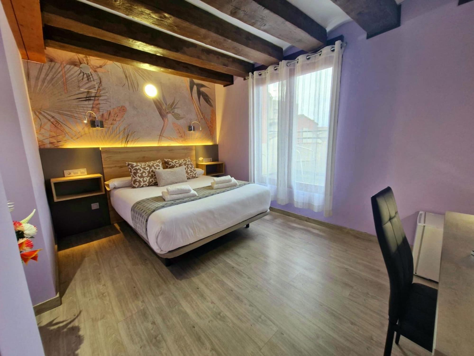 Feeling Home - Suites&Rooms Леон Екстериор снимка