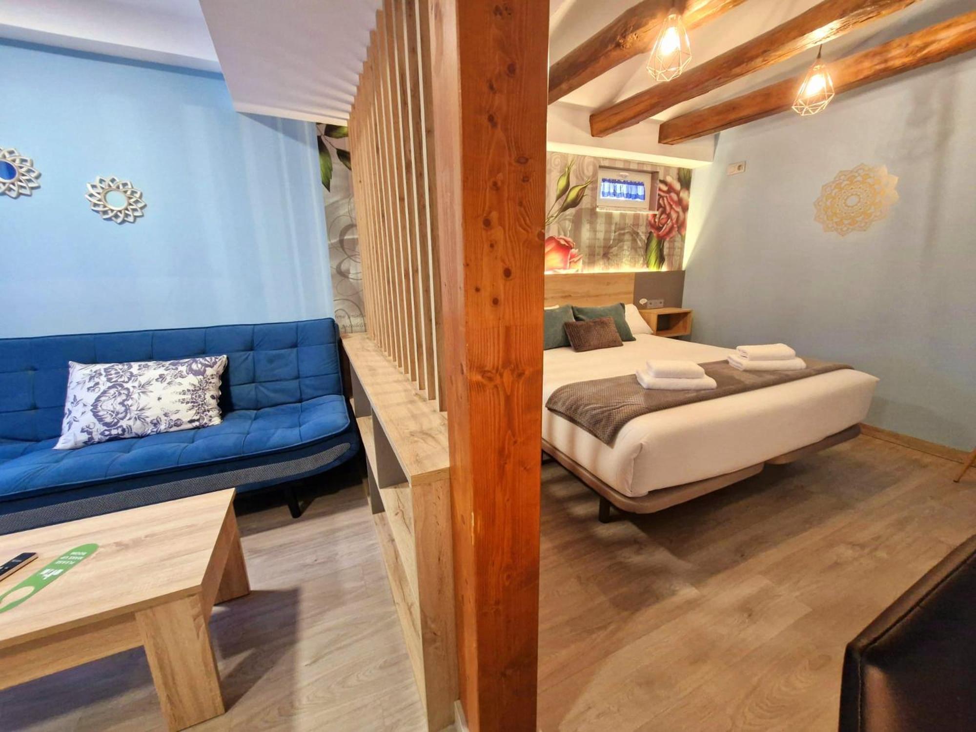 Feeling Home - Suites&Rooms Леон Екстериор снимка