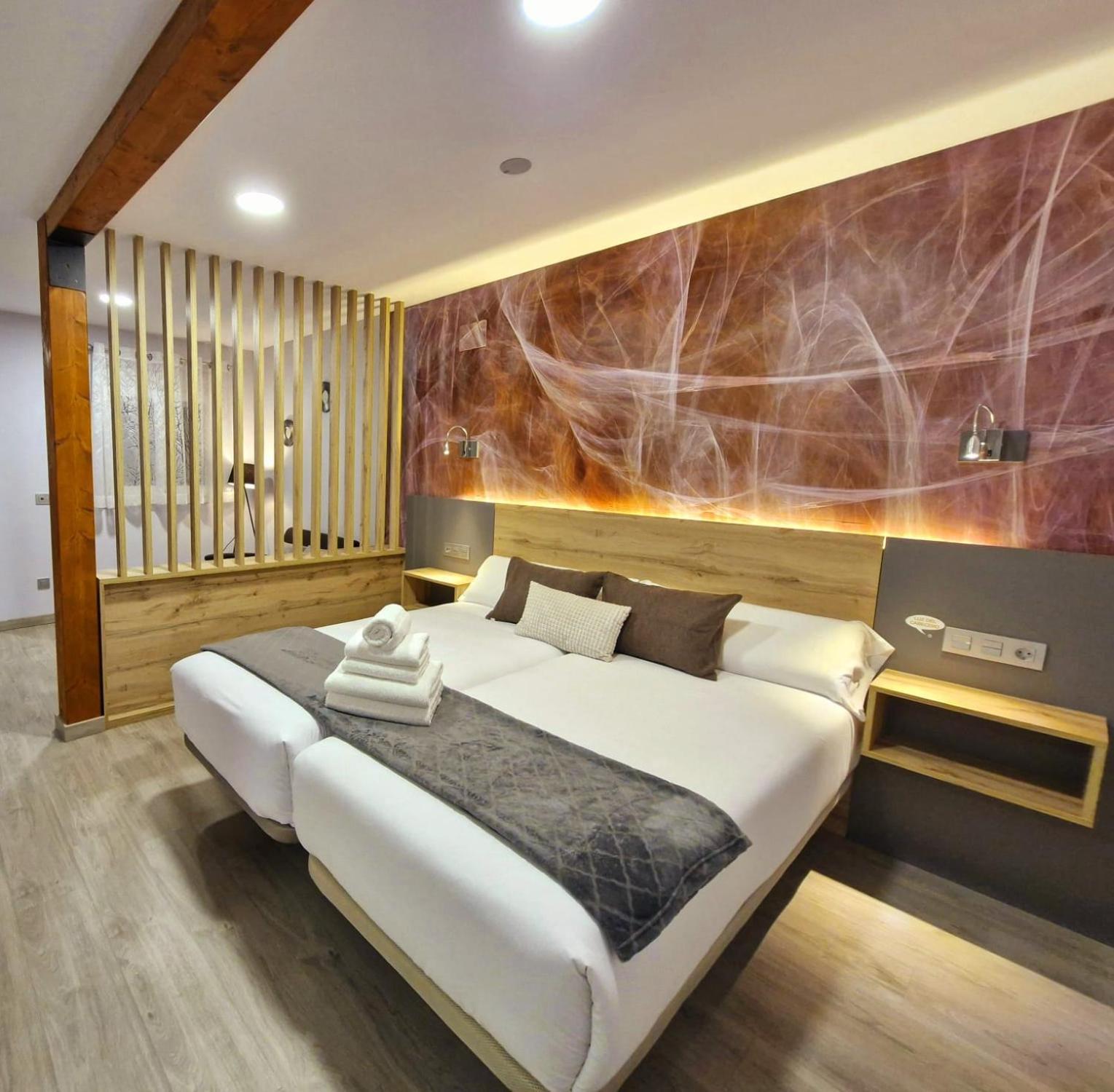 Feeling Home - Suites&Rooms Леон Екстериор снимка